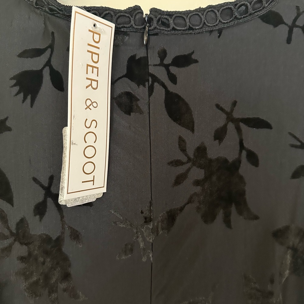 Polagram Black Sheer‎ Floral Dress - Picture 5 of 11